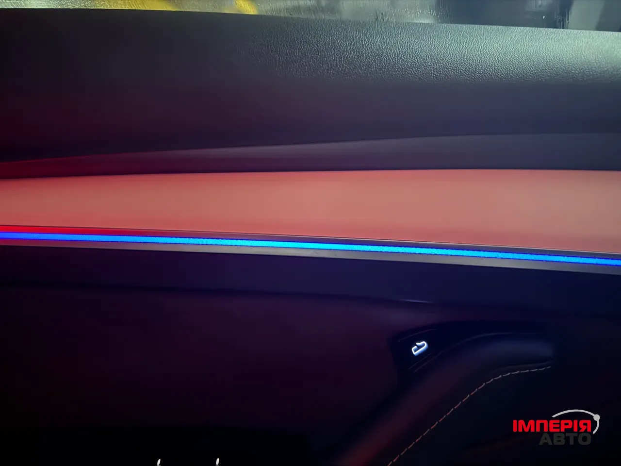 Tesla Model 3 - фото 9