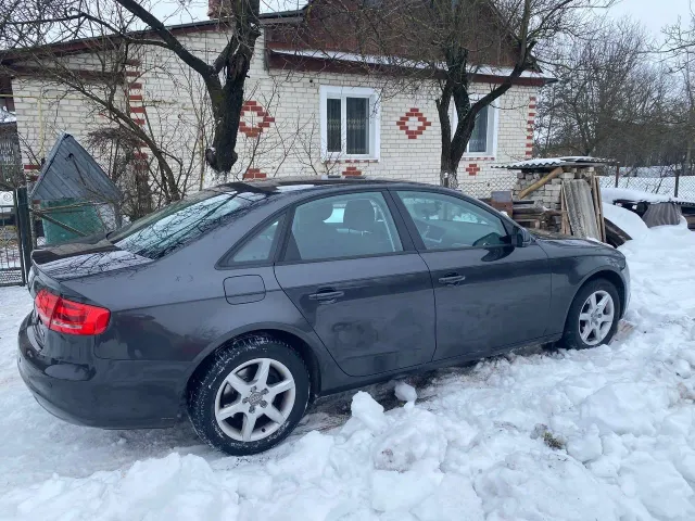 Audi A4 - фото 3
