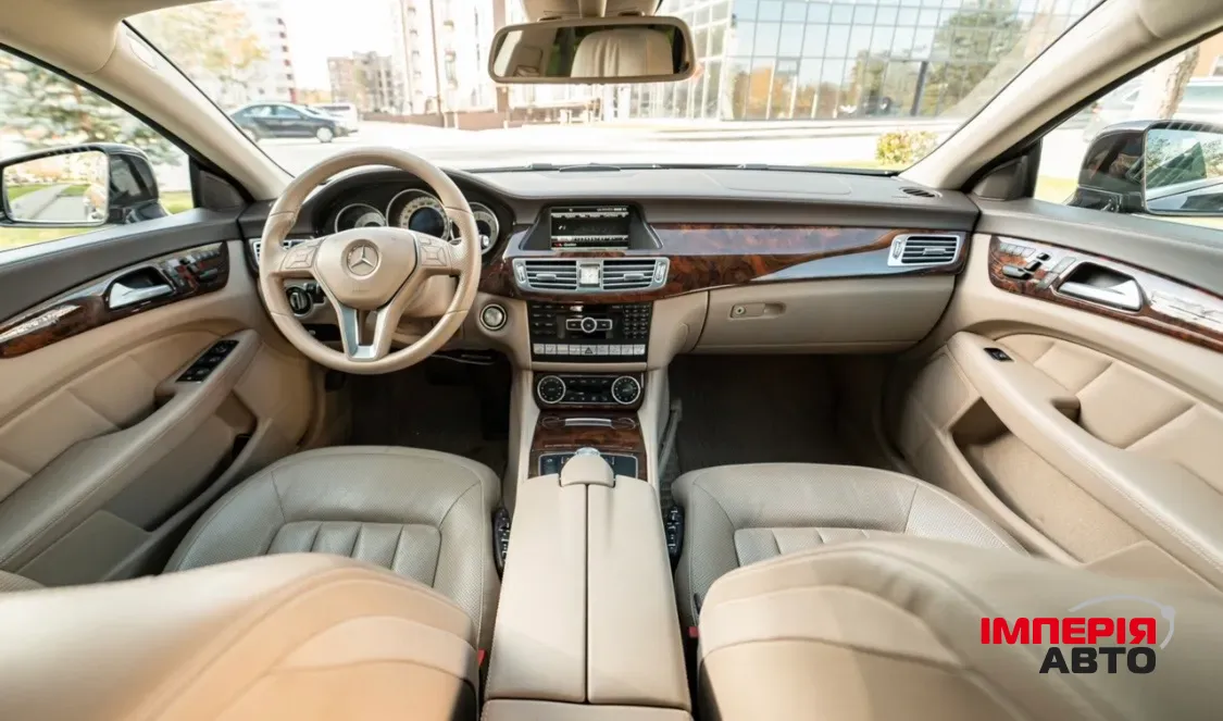 Mercedes-Benz CLS - фото 8