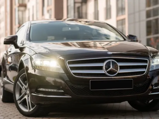 Mercedes-Benz CLS - фото 2