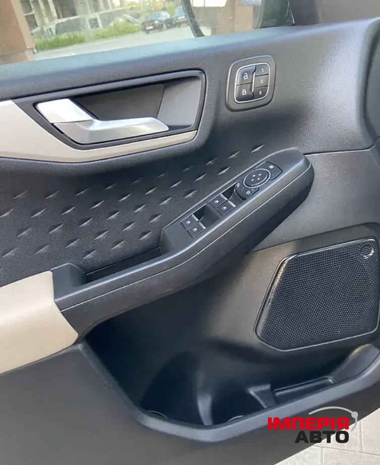 Ford Escape - фото 9