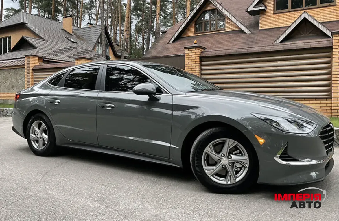 Hyundai Sonata - фото 1