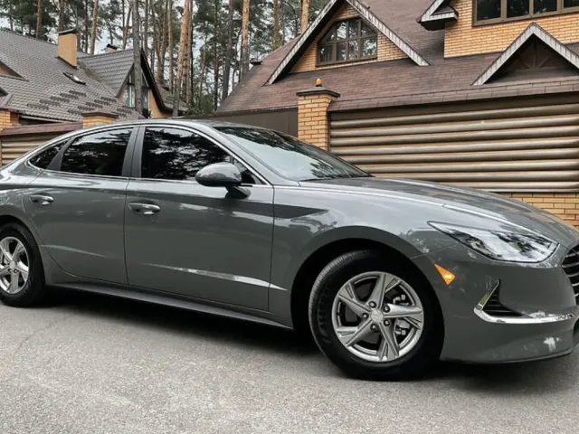 Hyundai Sonata - фото 1