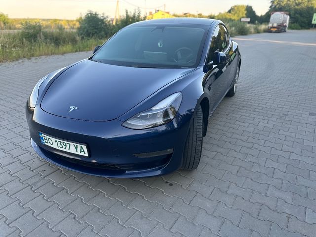 Tesla Model 3 - фото 3