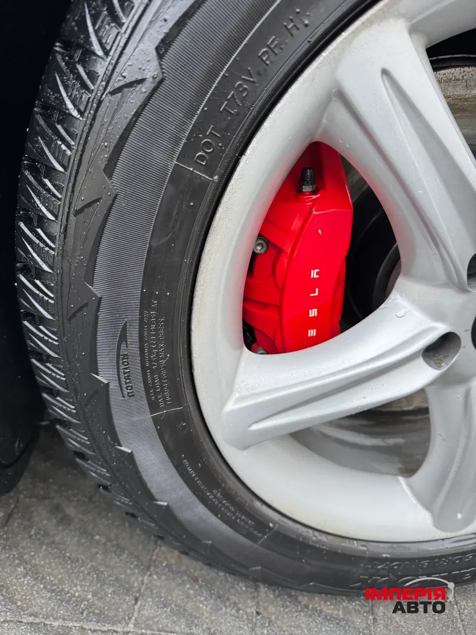 Tesla Model Y - фото 11