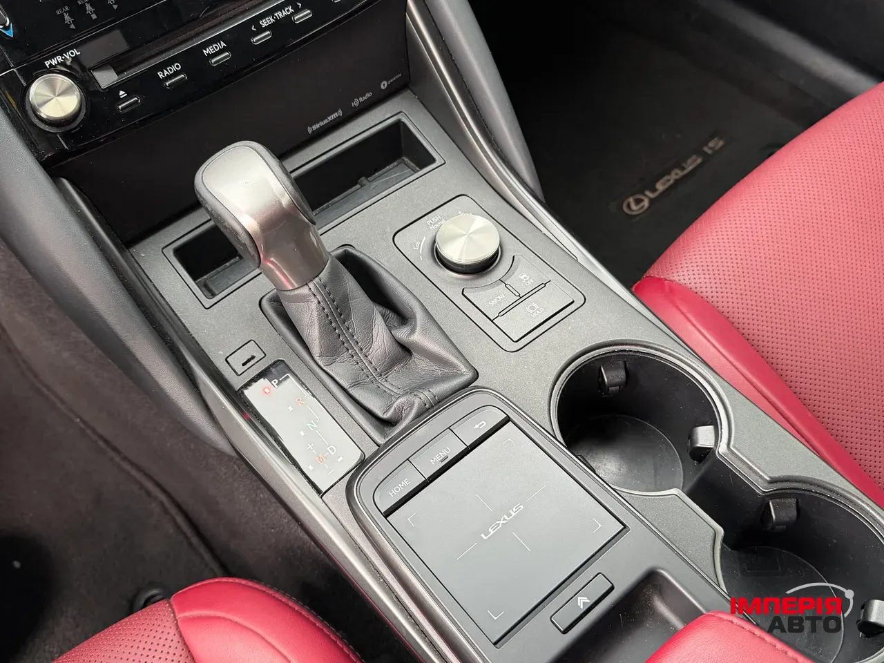 Lexus IS - фото 14