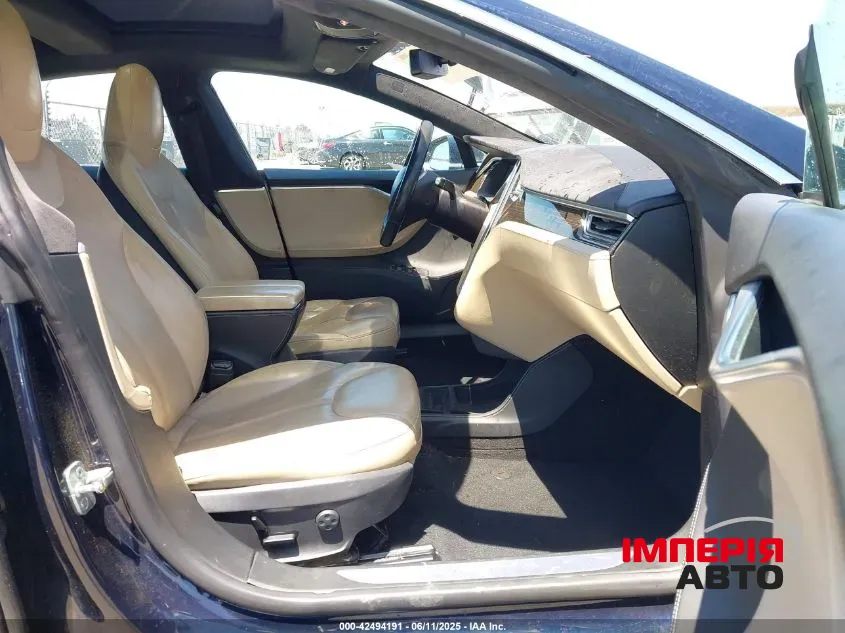 Tesla Model S - фото 5