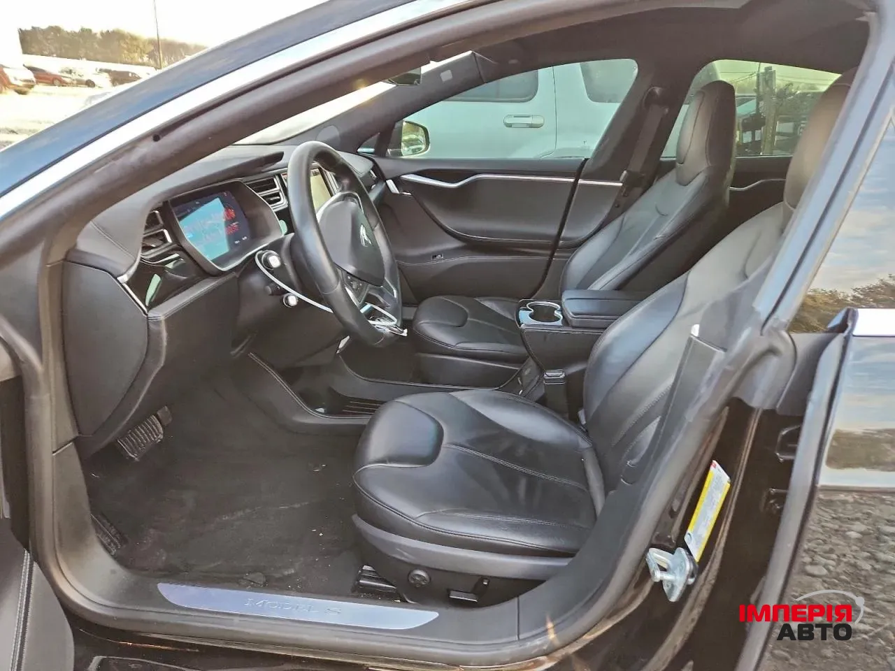 Tesla Model S - фото 7