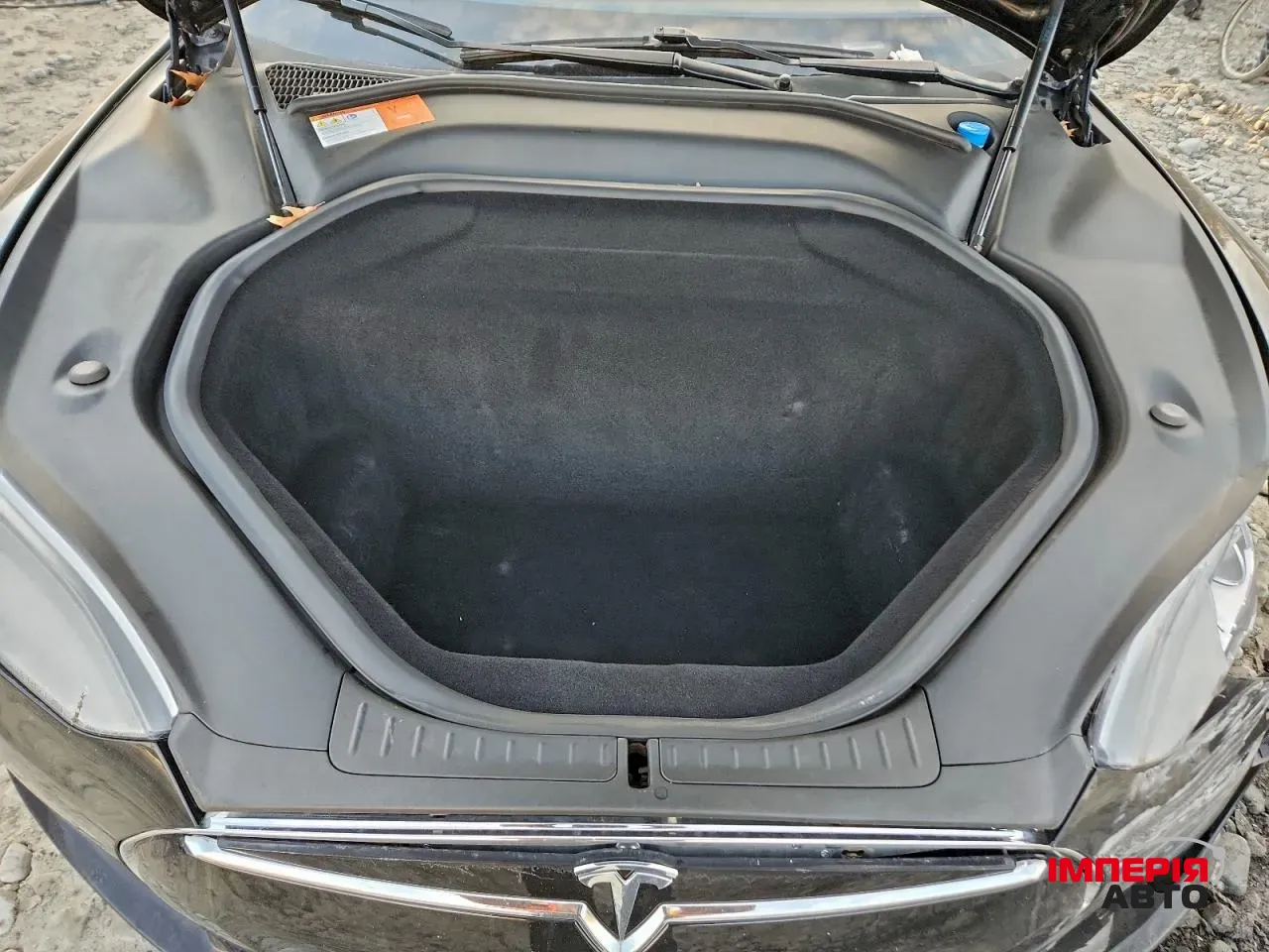 Tesla Model S - фото 6