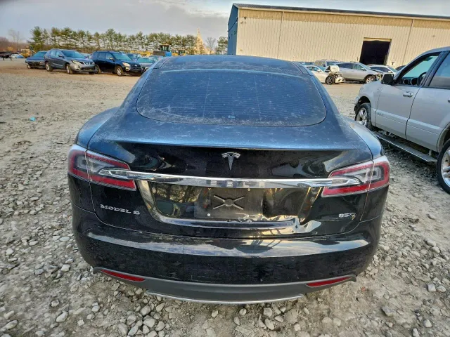 Tesla Model S - фото 5