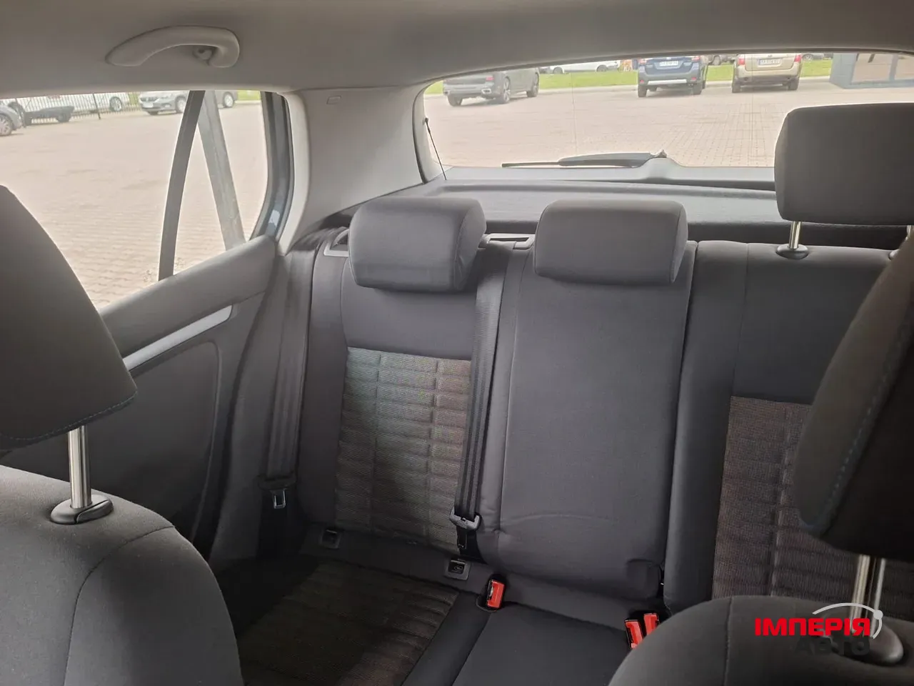 Volkswagen Golf - фото 4