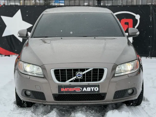 Volvo S80 - фото 2