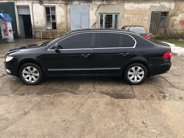 Skoda Superb - фото 2