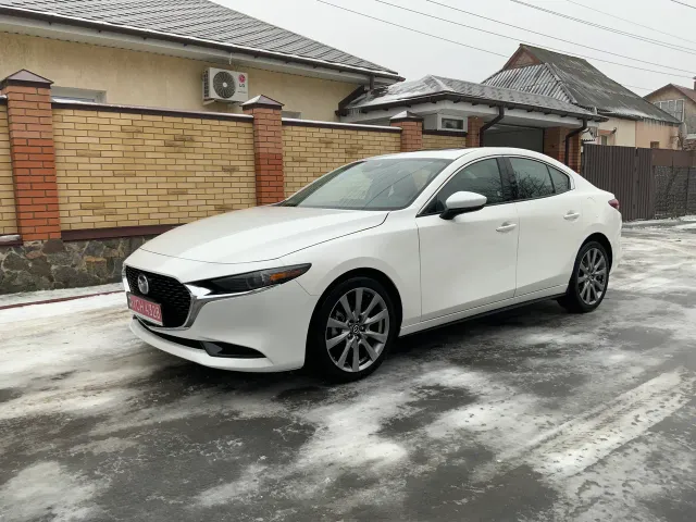 Mazda 3 - фото 1