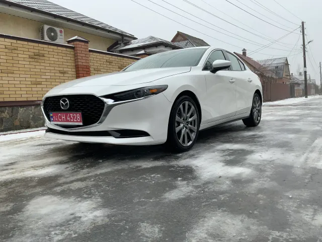 Mazda 3 - фото 2