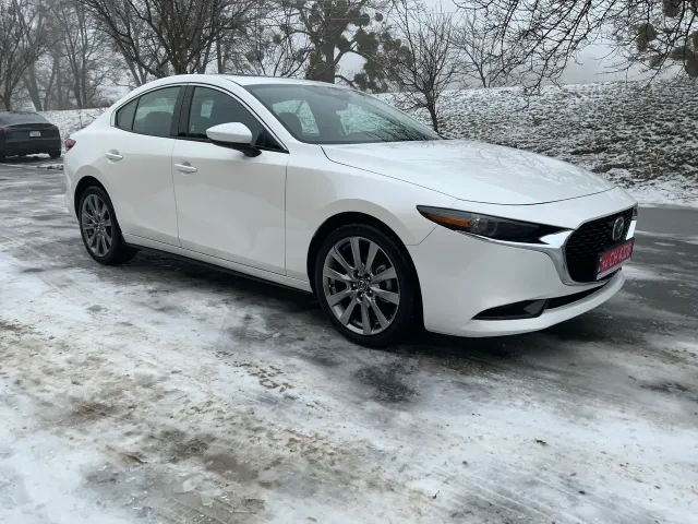 Mazda 3 - фото 4