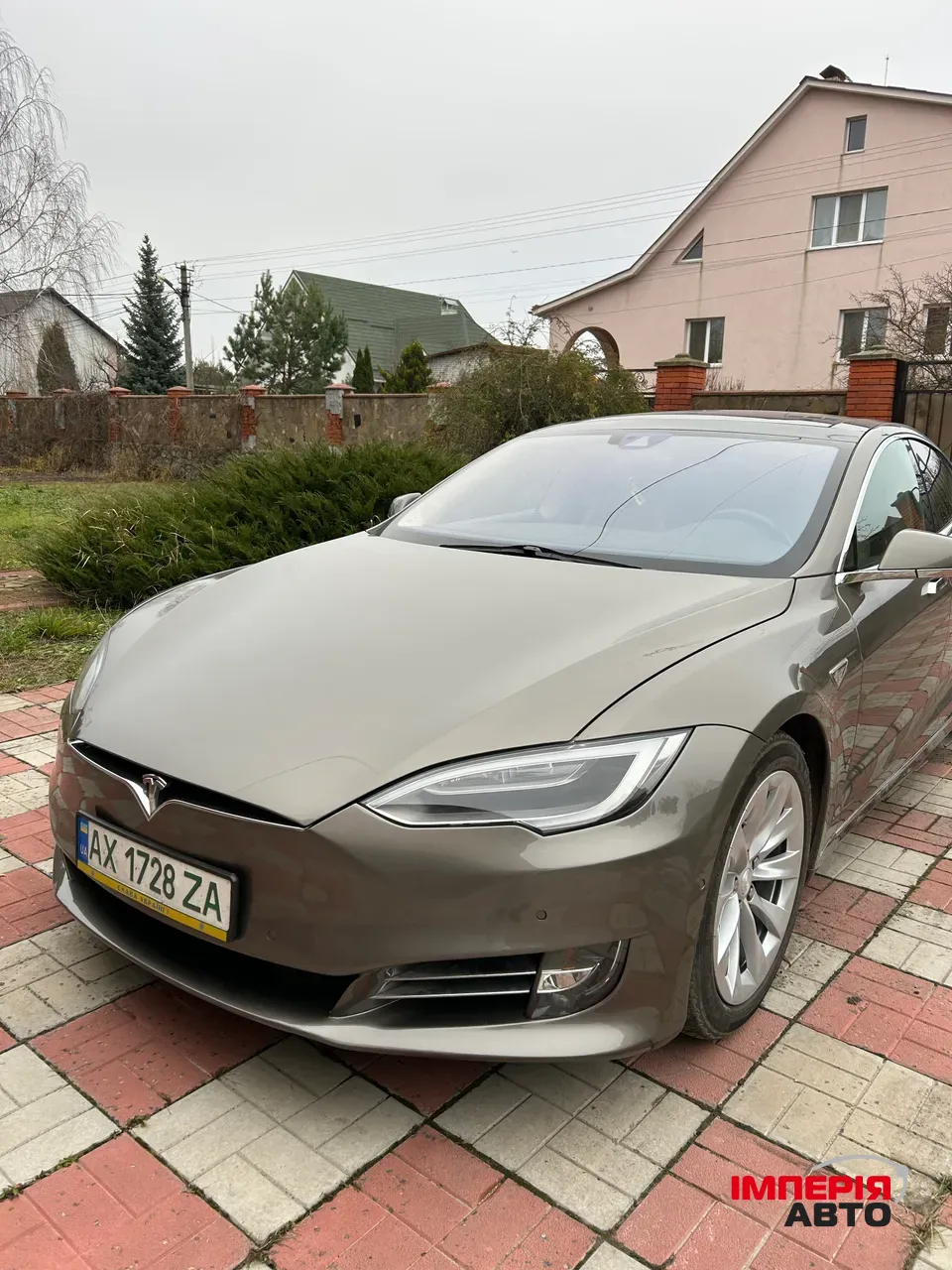 Tesla Model S - фото 3