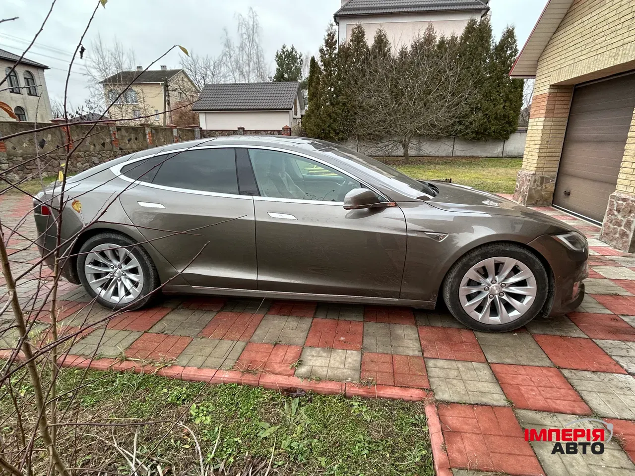 Tesla Model S - фото 4