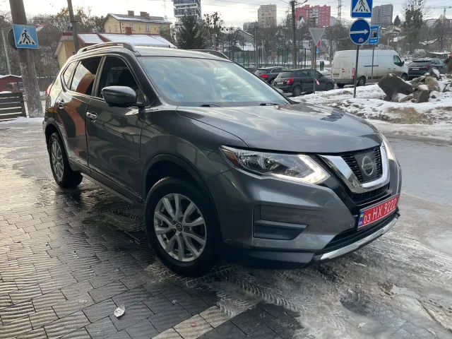 Nissan Rogue - фото 1