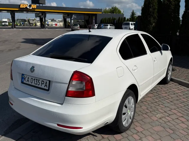 Skoda Octavia - фото 5