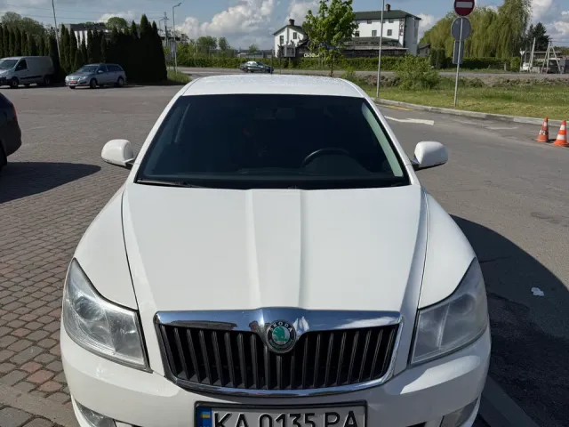 Skoda Octavia - фото 1