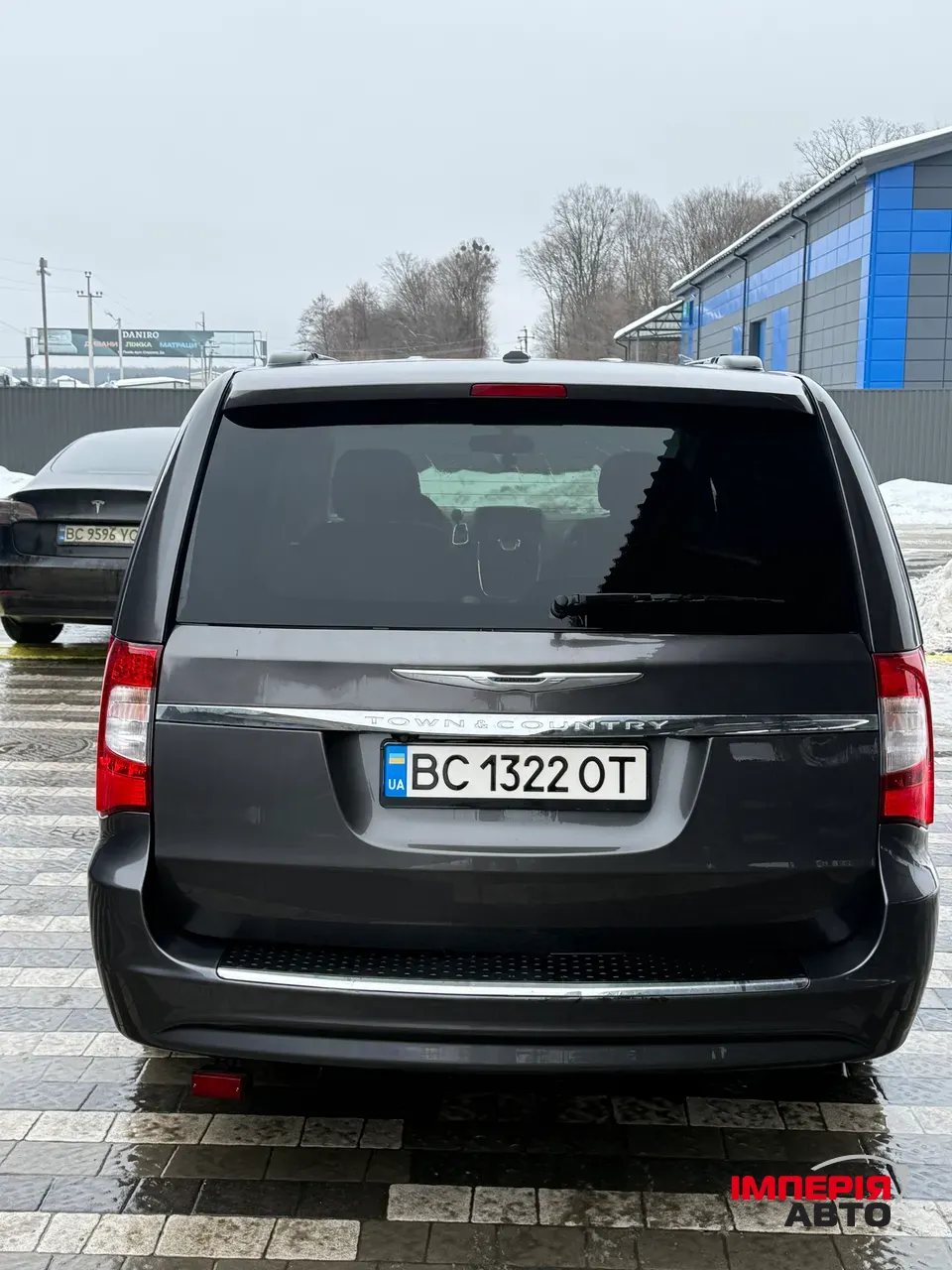 Chrysler Town & Country - фото 2