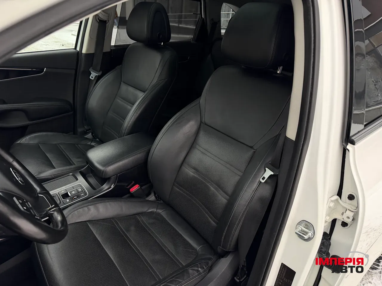 Kia Sorento - фото 11