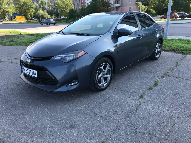 Toyota Corolla - фото 1