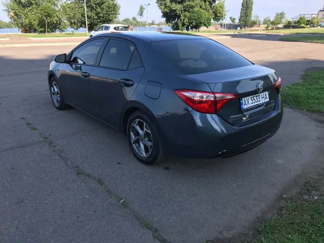 Toyota Corolla - фото 2