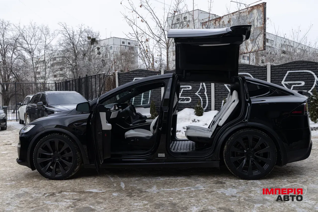 Tesla Model X - фото 4