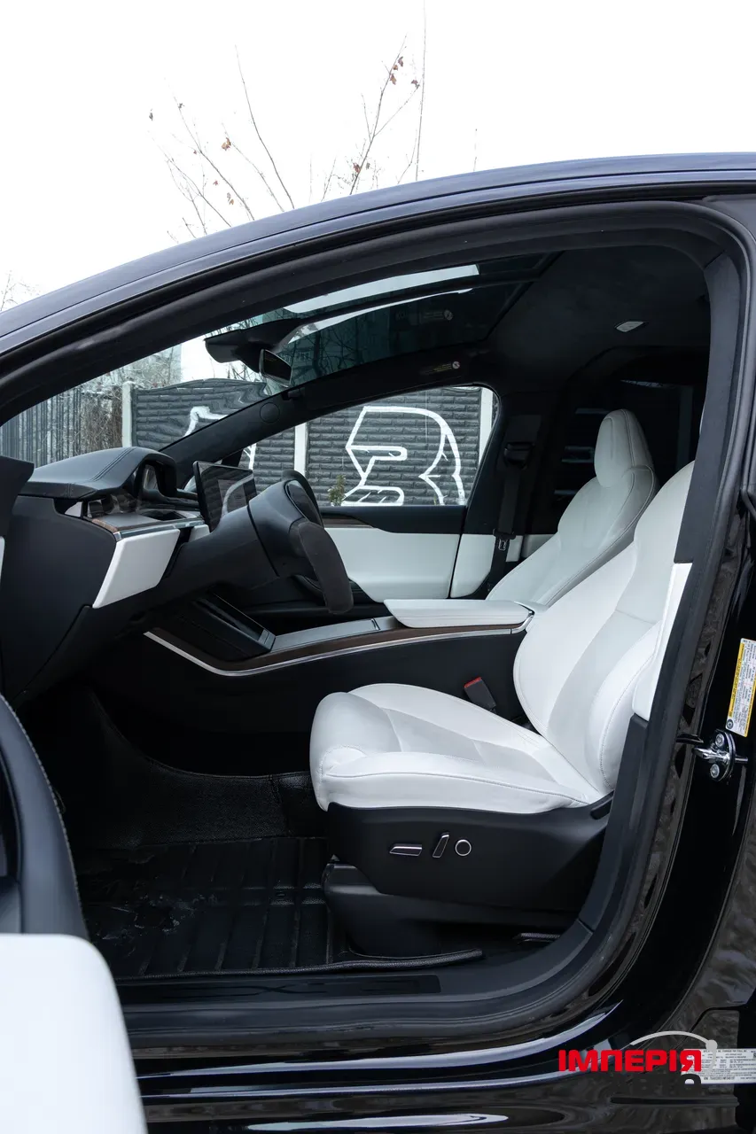 Tesla Model X - фото 37