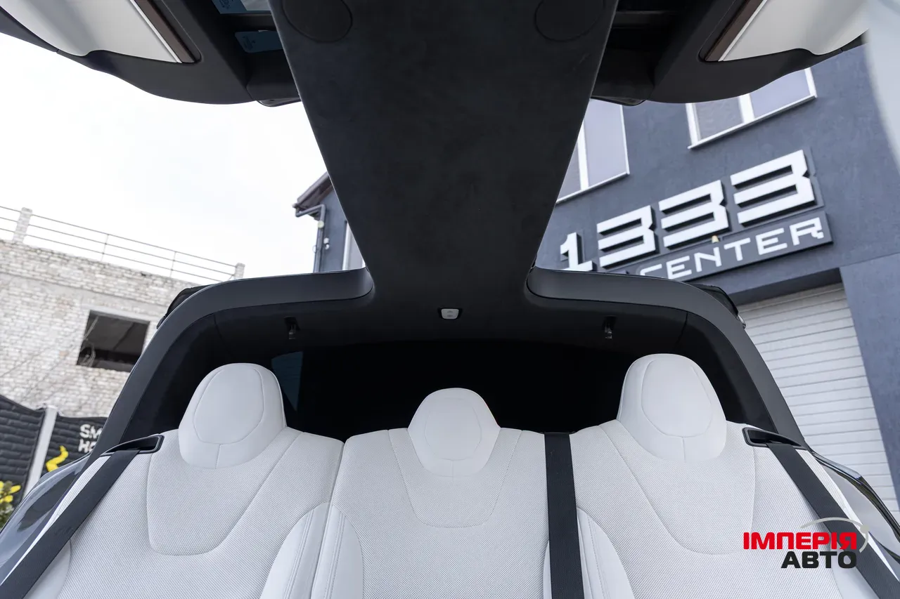 Tesla Model X - фото 18