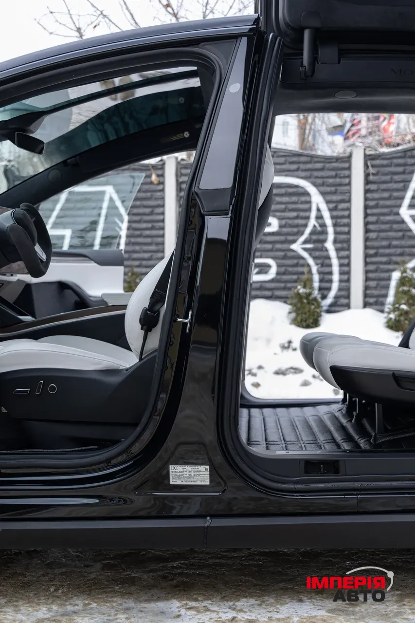 Tesla Model X - фото 96