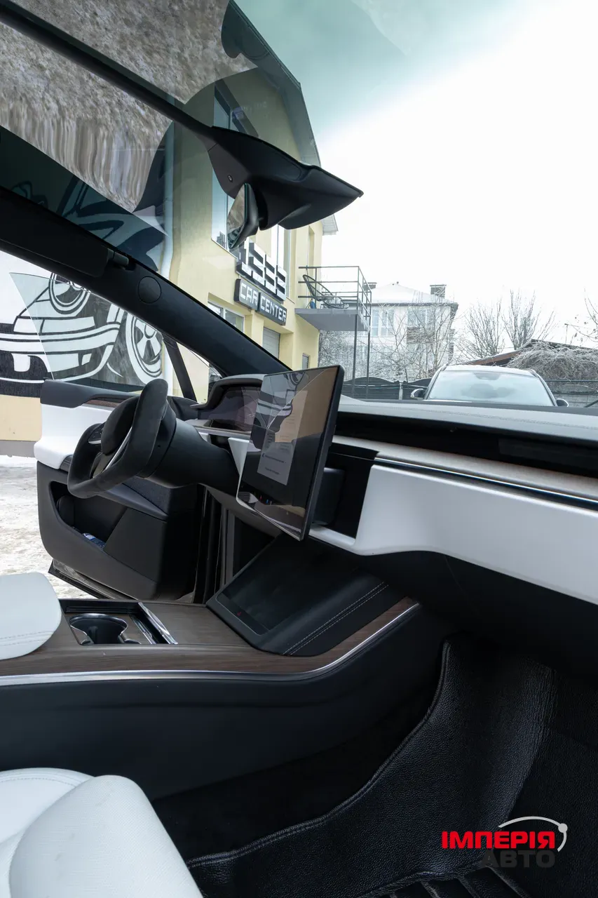 Tesla Model X - фото 55