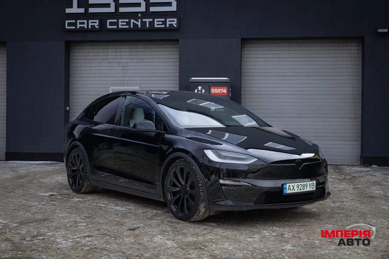 Tesla Model X - фото 1