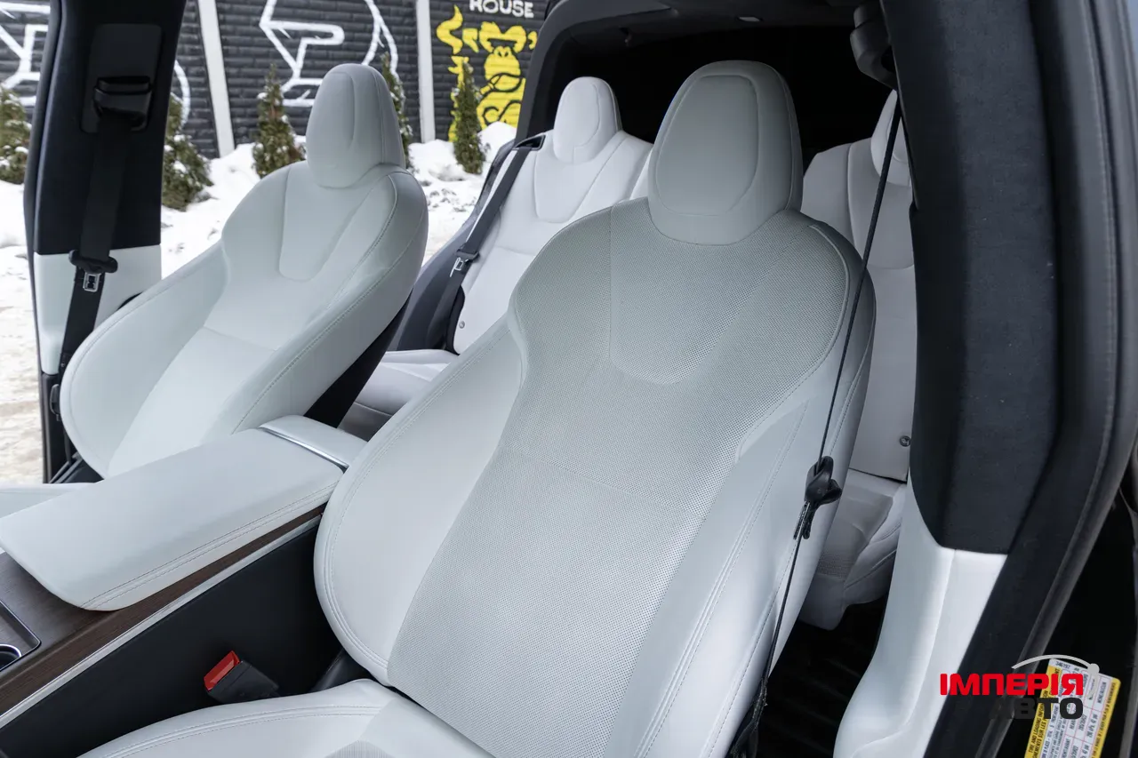 Tesla Model X - фото 76