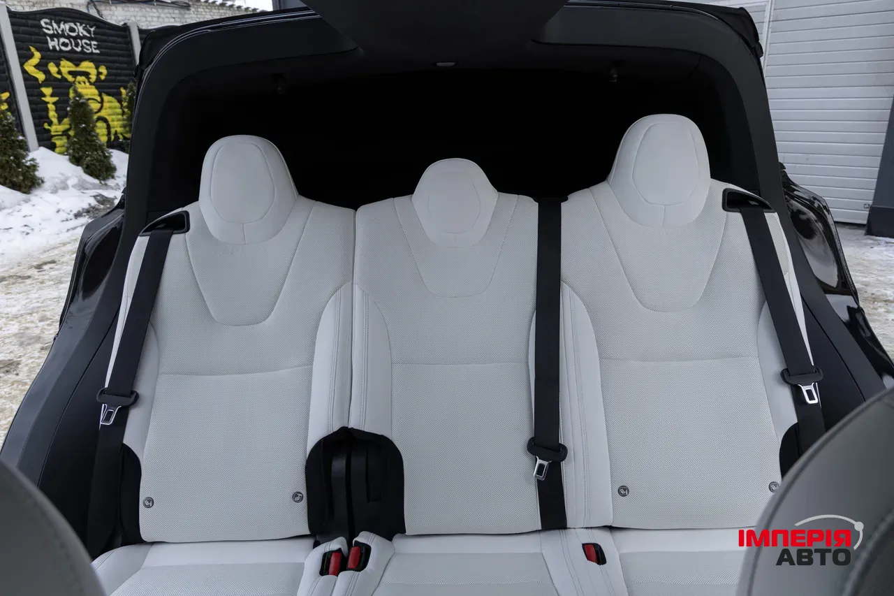 Tesla Model X - фото 17