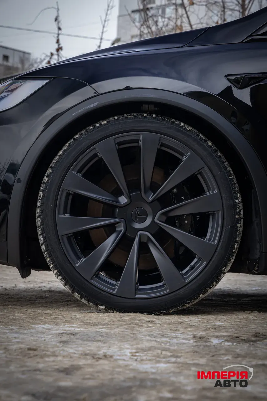 Tesla Model X - фото 10