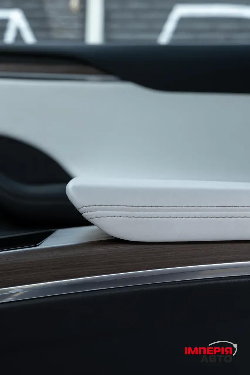 Tesla Model X - фото 46