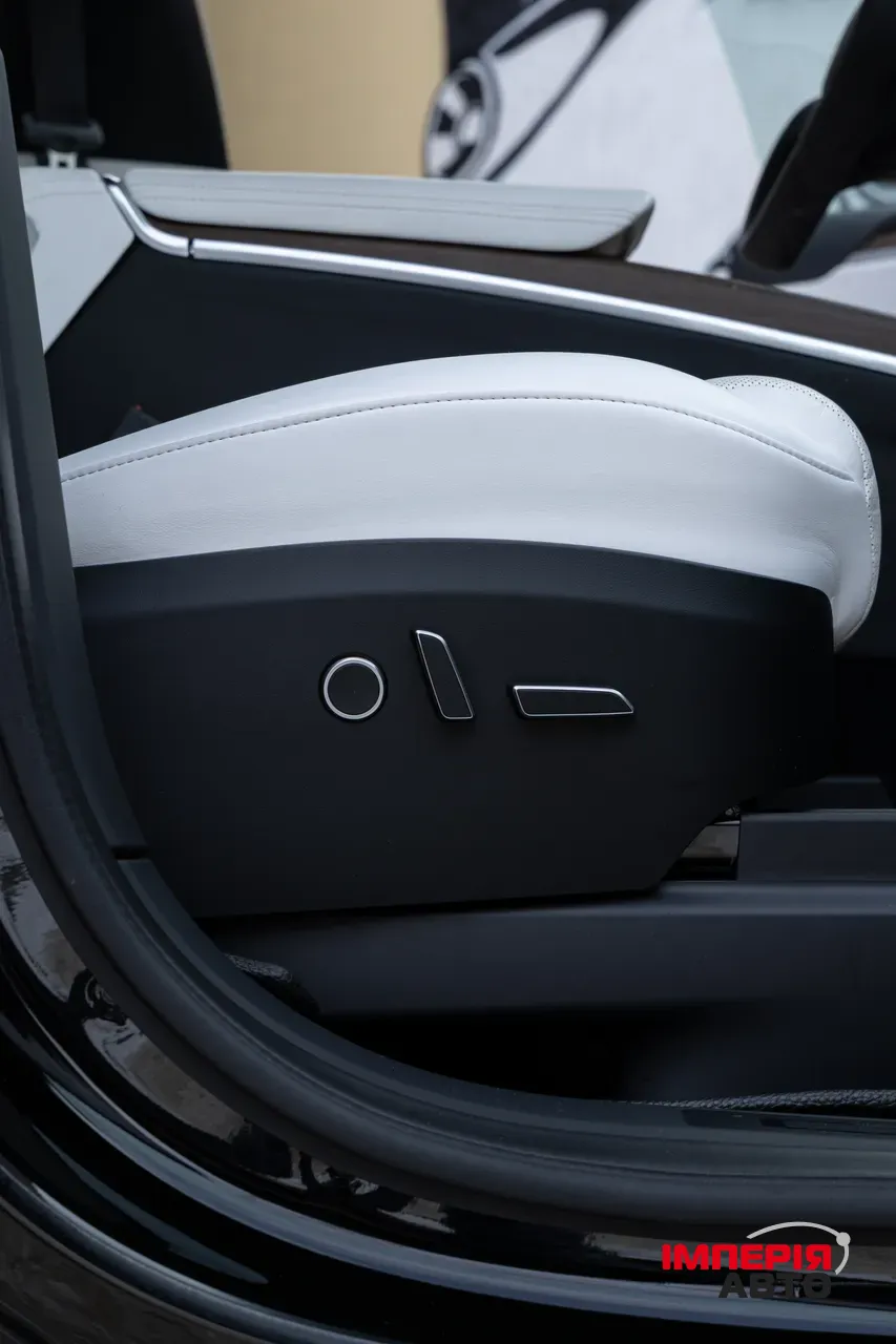 Tesla Model X - фото 52