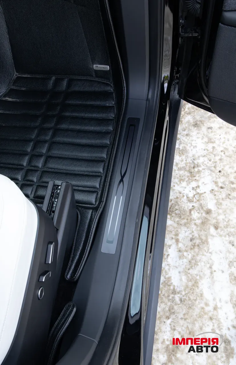 Tesla Model X - фото 54