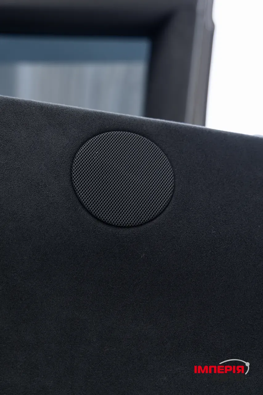 Tesla Model X - фото 95