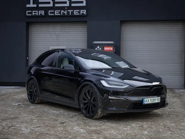 Tesla Model X - фото 1
