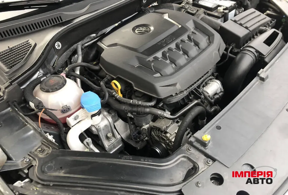 Volkswagen Passat - фото 10