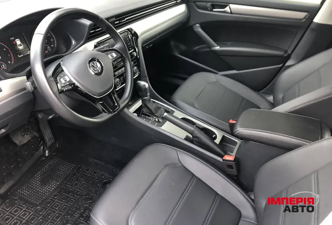 Volkswagen Passat - фото 19