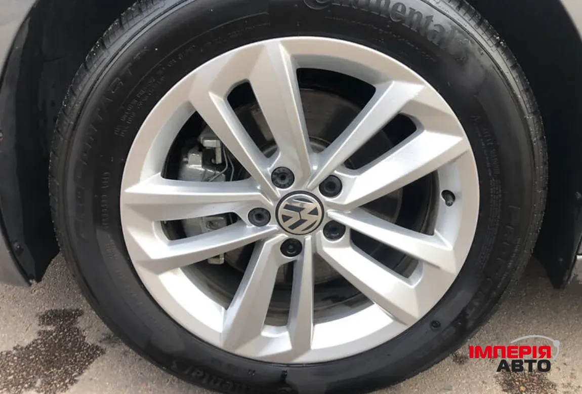 Volkswagen Passat - фото 5