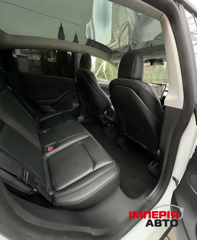 Tesla Model Y - фото 7
