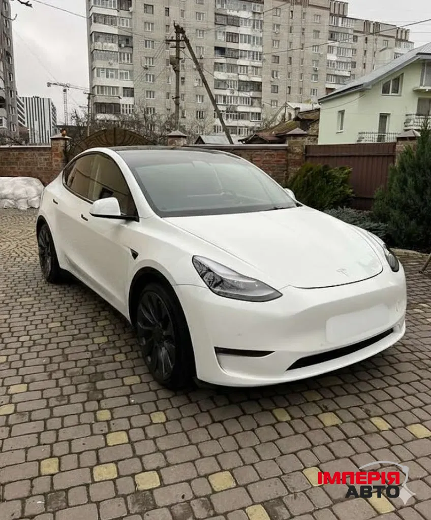 Tesla Model Y - фото 2