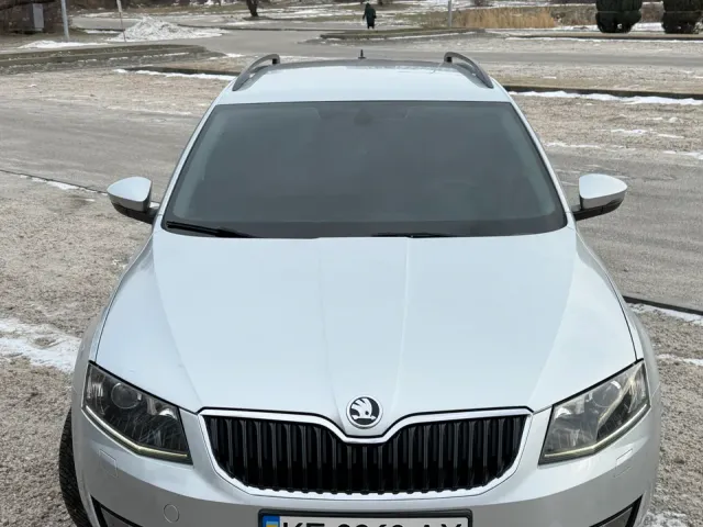 Skoda Octavia - фото 4