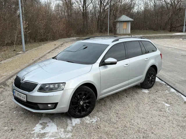 Skoda Octavia - фото 2